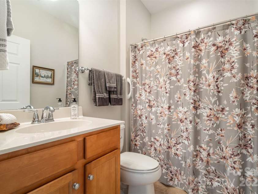4079 Murray Street, Fort Mill, SC 29707.  MLS# CAR4273137, YatesRealty ID 29670. Bathroom 2