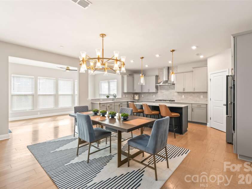 12205 Hollinhope Drive, Charlotte, NC 28278.  MLS# CAR4385321, YatesRealty ID 29673. Fantastic layout and floor plan