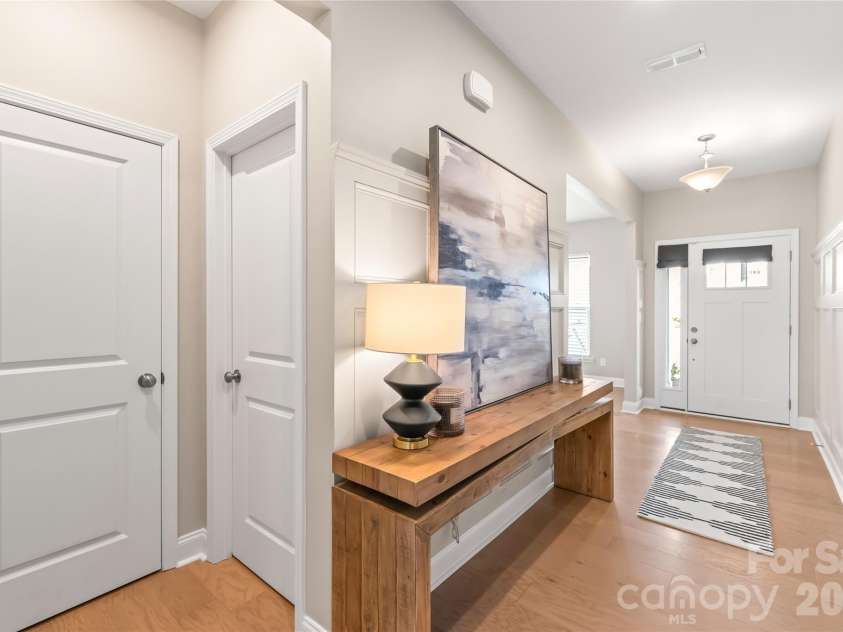 12205 Hollinhope Drive, Charlotte, NC 28278.  MLS# CAR4385321, YatesRealty ID 29673. Foyer and Hall.  Lovely flooring throughout