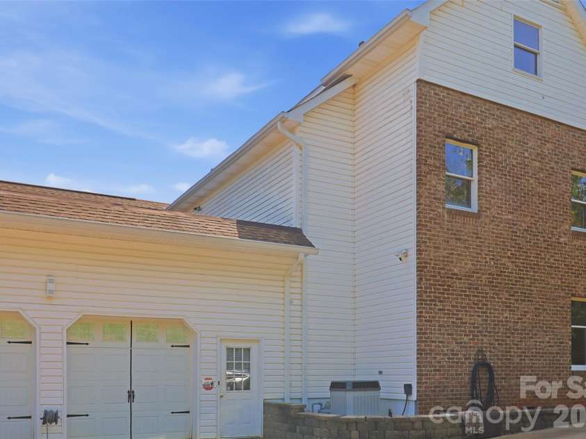 140 Ross Grove Road, Shelby, NC 28150.  MLS# CAR4383660, YatesRealty ID 29674. 