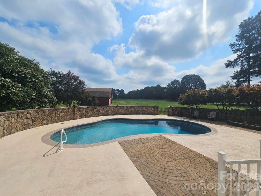 140 Ross Grove Road, Shelby, NC 28150.  MLS# CAR4383660, YatesRealty ID 29674. 