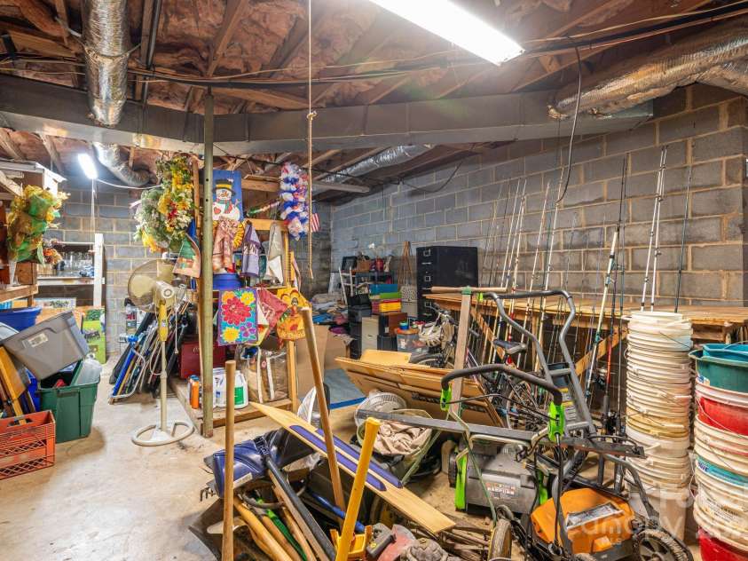 915 Danbrook Circle, Lincolnton, NC 28092.  MLS# CAR4286557, YatesRealty ID 29674. 