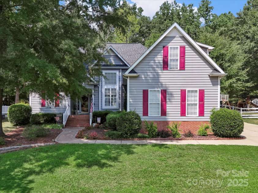 2090 Winding Oak Road, Rock Hill, SC 29732.  MLS# CAR4279008, YatesRealty ID 29675. 
