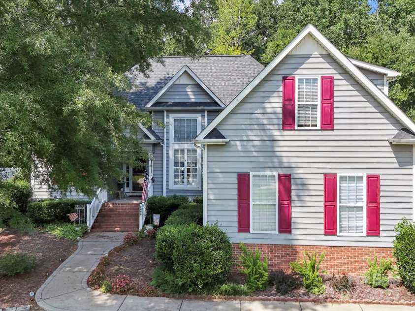 2090 Winding Oak Road, Rock Hill, SC 29732.  MLS# CAR4279008, YatesRealty ID 29675. 