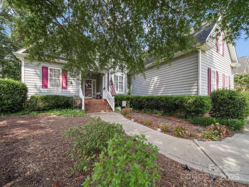 2090 Winding Oak Road, Rock Hill, SC 29732.  MLS# CAR4279008, YatesRealty ID 29675. 