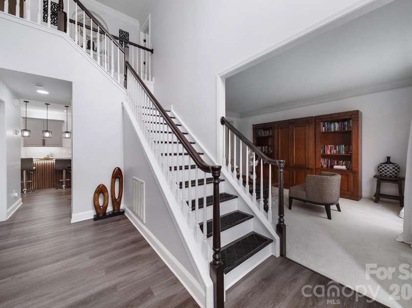 9954 Mitchell Glen Drive, Charlotte, NC 28277.  MLS# CAR4371090, YatesRealty ID 29675. 