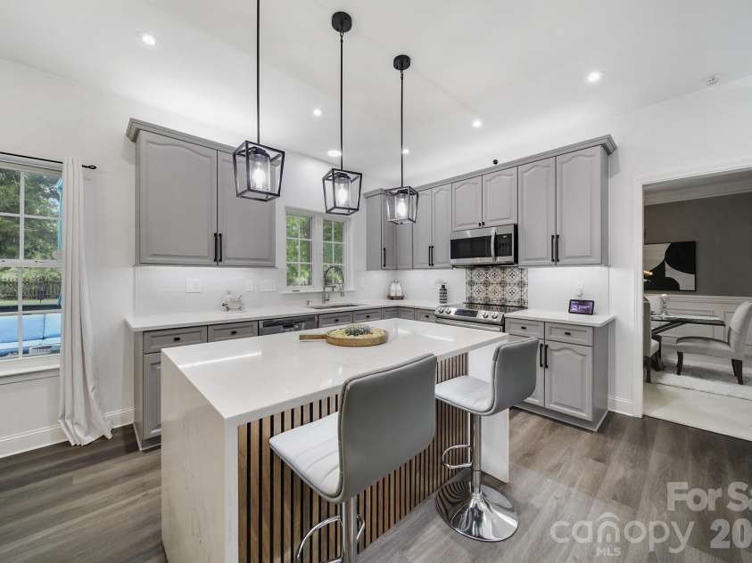 9954 Mitchell Glen Drive, Charlotte, NC 28277.  MLS# CAR4371090, YatesRealty ID 29675. 