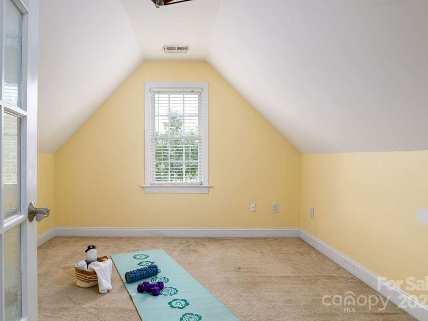 15 Orchard Grass Court, Greensboro, NC 27410.  MLS# CAR4286955, YatesRealty ID 29676. 