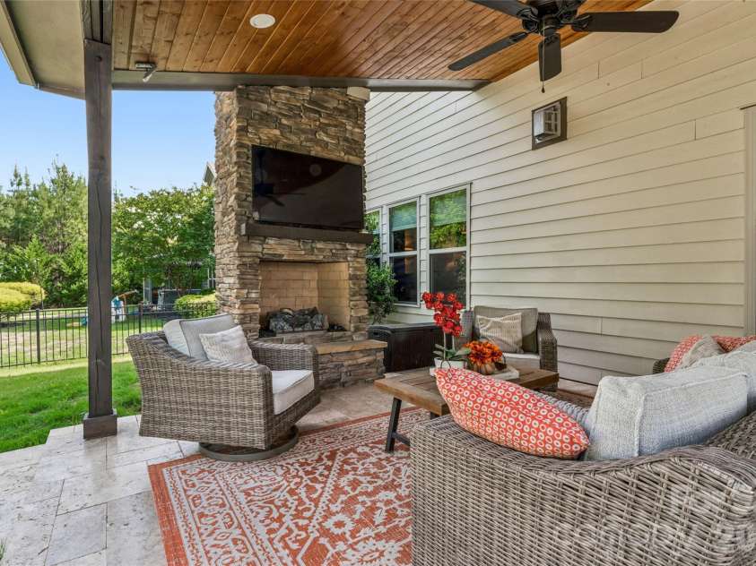 656 Avonmore Drive, Fort Mill, SC 29715.  MLS# CAR4387111, YatesRealty ID 29676. Backyard