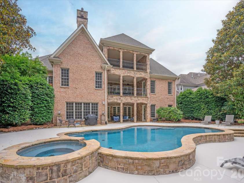 731 Mendenhall Court, Fort Mill, SC 29715.  MLS# CAR4391016, YatesRealty ID 29677. 