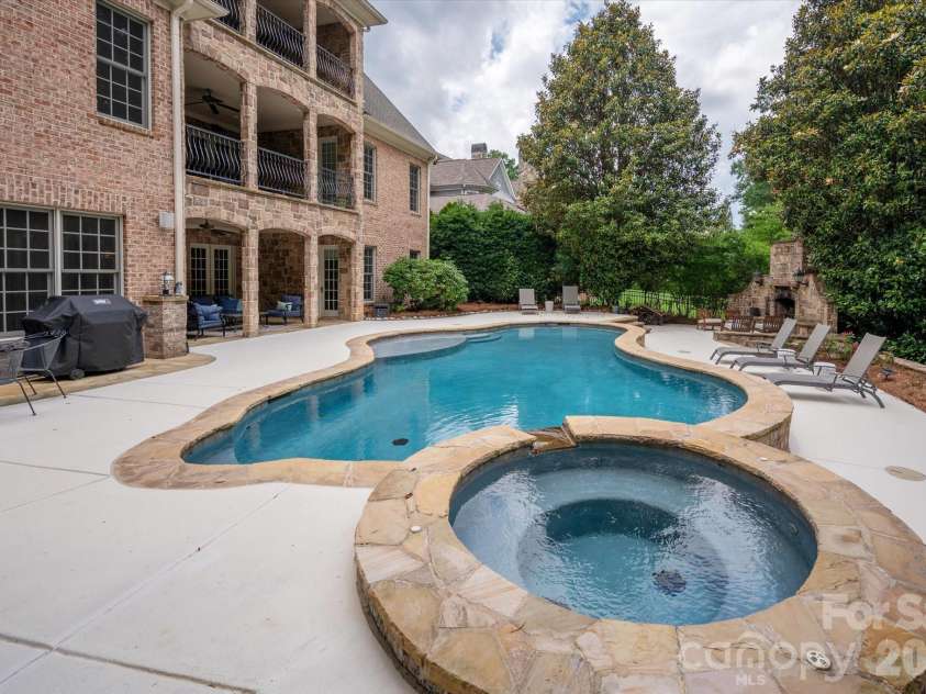 731 Mendenhall Court, Fort Mill, SC 29715.  MLS# CAR4391016, YatesRealty ID 29677. 