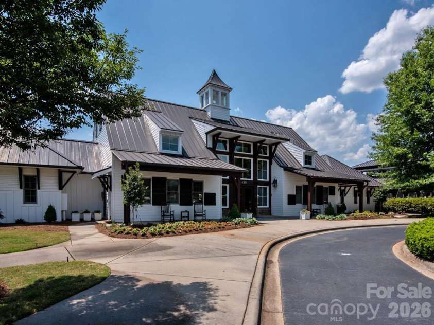 731 Mendenhall Court, Fort Mill, SC 29715.  MLS# CAR4391016, YatesRealty ID 29677. 