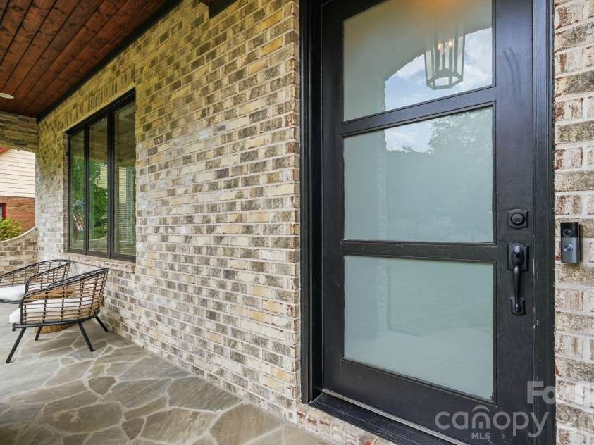 4547 Emory Lane, Charlotte, NC 28211.  MLS# CAR4381500, YatesRealty ID 29679. 