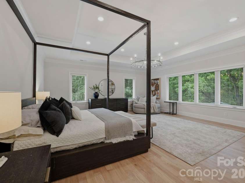 4547 Emory Lane, Charlotte, NC 28211.  MLS# CAR4381500, YatesRealty ID 29679. 