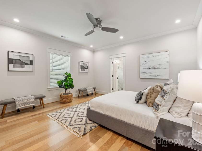 5305 Tarrywood Lane, Charlotte, NC 28205.  MLS# CAR4278868, YatesRealty ID 29679. Primary bedroom