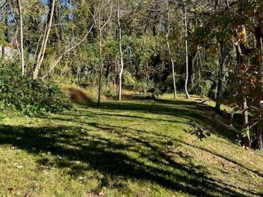 14 Holcombe Road, Candler, NC 28715.  MLS# CAR4274913, YatesRealty ID 2968. 