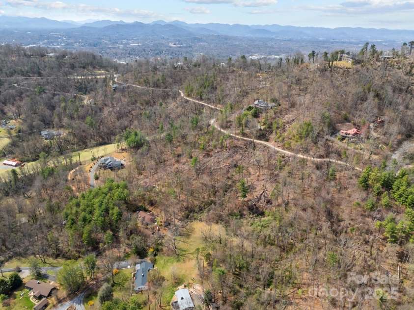 216 Vance Gap Road, Asheville, NC 28804.  MLS# CAR4239001, YatesRealty ID 2968. 