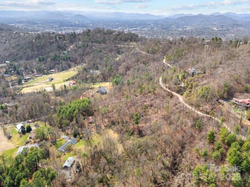 216 Vance Gap Road, Asheville, NC 28804.  MLS# CAR4239001, YatesRealty ID 2968. 