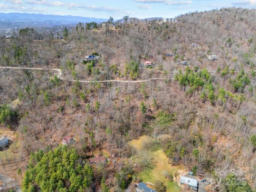 216 Vance Gap Road, Asheville, NC 28804.  MLS# CAR4239001, YatesRealty ID 2968. 