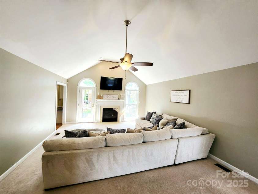 5505 Weavers Row, Gastonia, NC 28056.  MLS# CAR4246152, YatesRealty ID 29680. 
