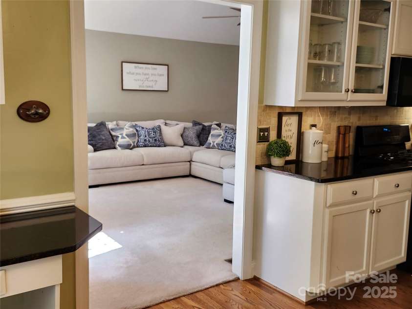 5505 Weavers Row, Gastonia, NC 28056.  MLS# CAR4246152, YatesRealty ID 29680. 