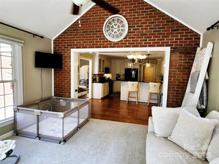 5505 Weavers Row, Gastonia, NC 28056.  MLS# CAR4246152, YatesRealty ID 29680. 