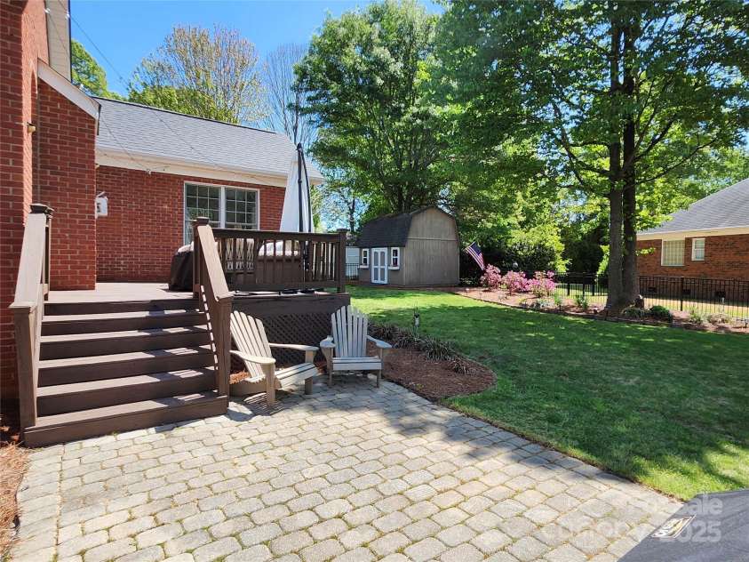 5505 Weavers Row, Gastonia, NC 28056.  MLS# CAR4246152, YatesRealty ID 29680. 