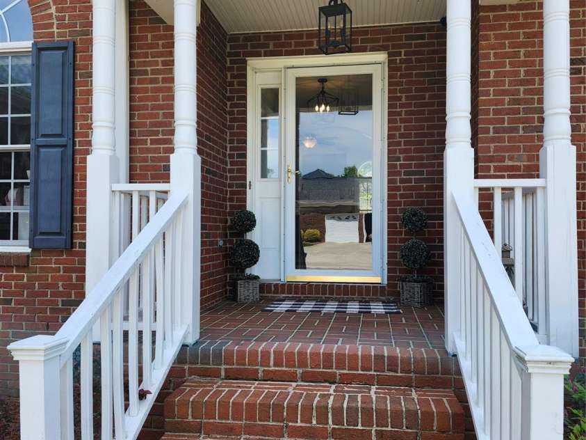 5505 Weavers Row, Gastonia, NC 28056.  MLS# CAR4246152, YatesRealty ID 29680. 