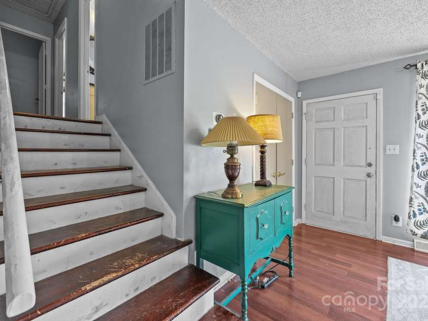 2704 Julep Lane, Charlotte, NC 28273.  MLS# CAR4284784, YatesRealty ID 29682. 