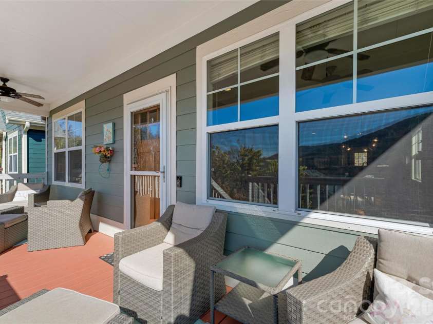 31 Byrdcliffe Lane, Asheville, NC 28805.  MLS# CAR4386508, YatesRealty ID 29685. 