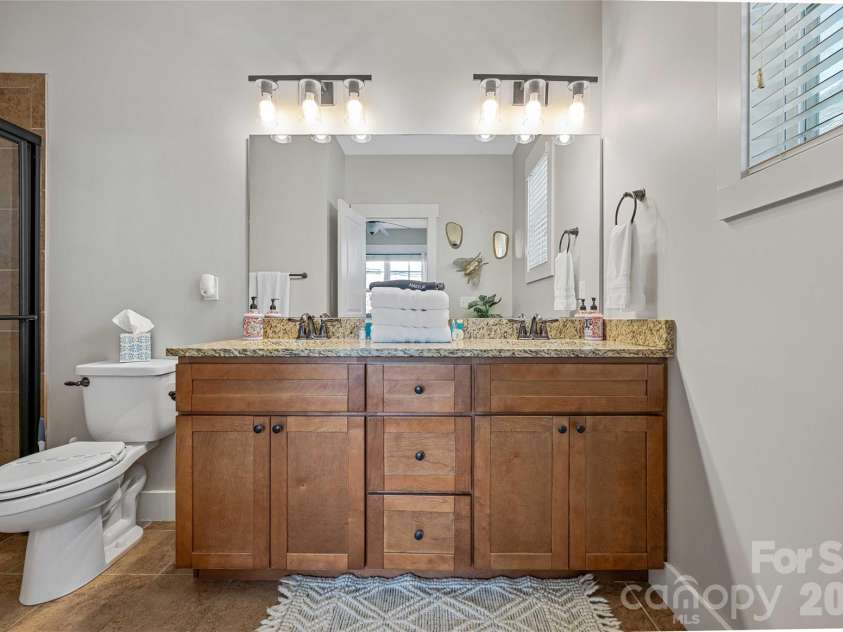 31 Byrdcliffe Lane, Asheville, NC 28805.  MLS# CAR4386508, YatesRealty ID 29685. 