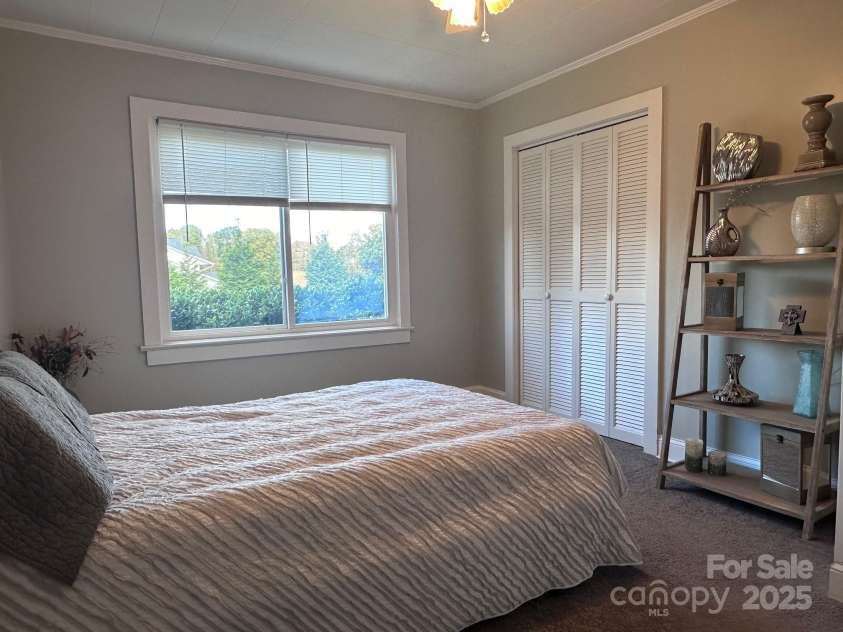 2202 16th Avenue, Hickory, NC 28601.  MLS# CAR4272734, YatesRealty ID 29686. Bedroom 1
