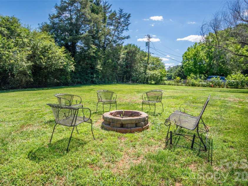 101 Mount Zion Drive, Statesville, NC 28625.  MLS# CAR4391899, YatesRealty ID 29687. 
