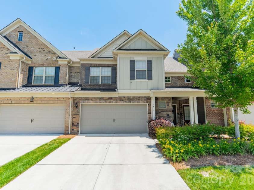 1038 Crest Oak Lane, Fort Mill, SC 29707.  MLS# CAR4384950, YatesRealty ID 29688. 