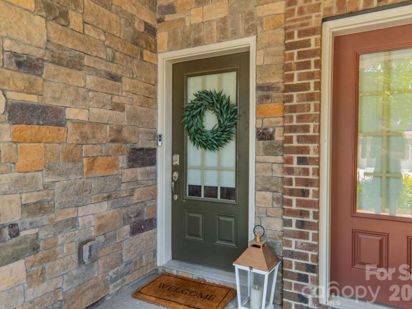 1038 Crest Oak Lane, Fort Mill, SC 29707.  MLS# CAR4384950, YatesRealty ID 29688. 