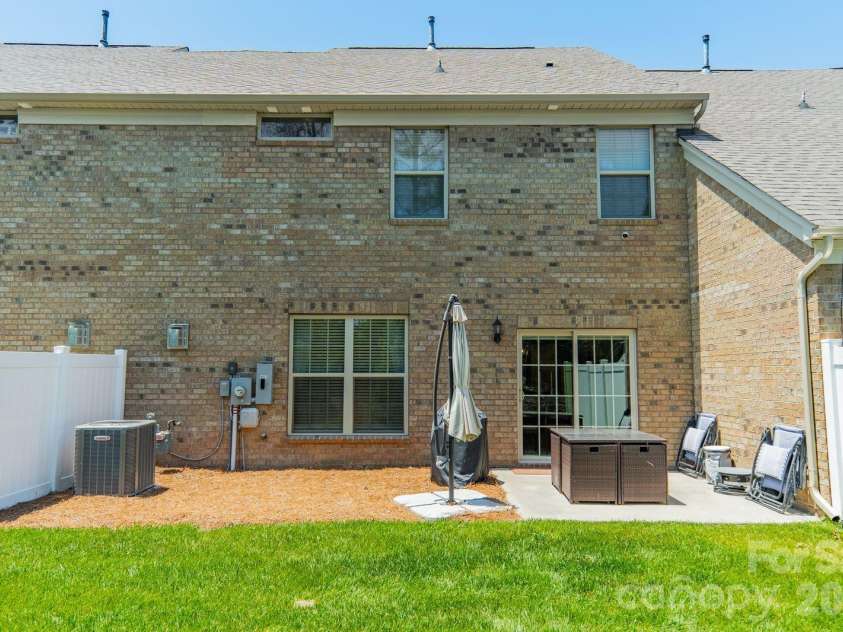 1038 Crest Oak Lane, Fort Mill, SC 29707.  MLS# CAR4384950, YatesRealty ID 29688. 