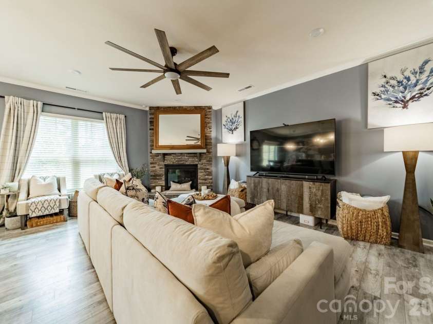 1038 Crest Oak Lane, Fort Mill, SC 29707.  MLS# CAR4384950, YatesRealty ID 29688. 