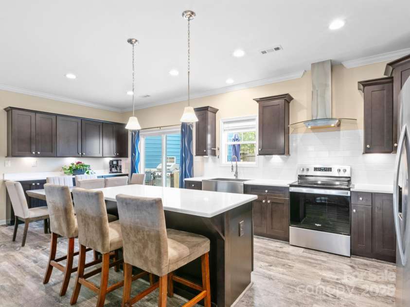 35 Dawson Steele Court, Asheville, NC 28803.  MLS# CAR4223718, YatesRealty ID 29688. Kitchen