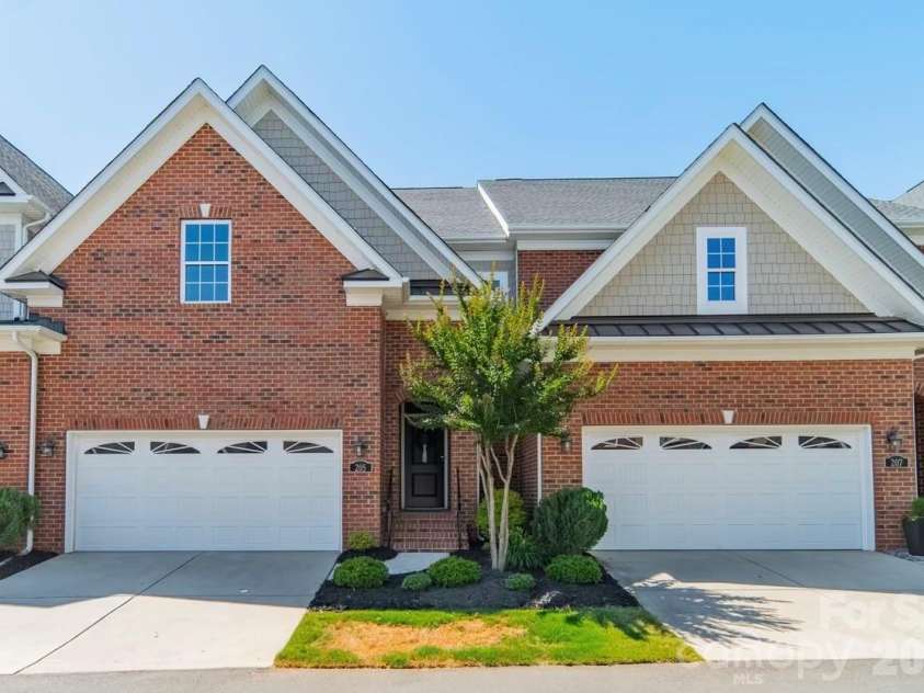 205 Pine Needles Lane, Fort Mill, SC 29708.  MLS# CAR4381450, YatesRealty ID 29689. 