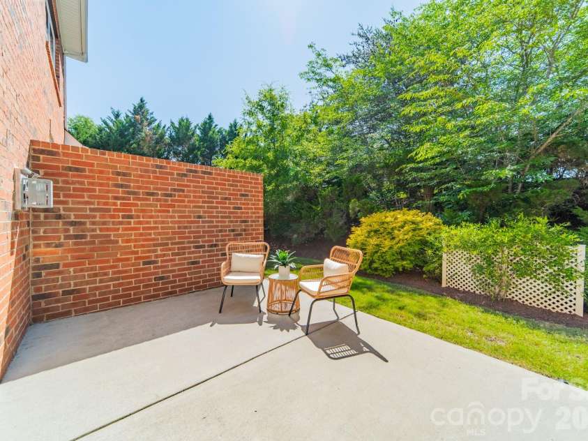 205 Pine Needles Lane, Fort Mill, SC 29708.  MLS# CAR4381450, YatesRealty ID 29689. 