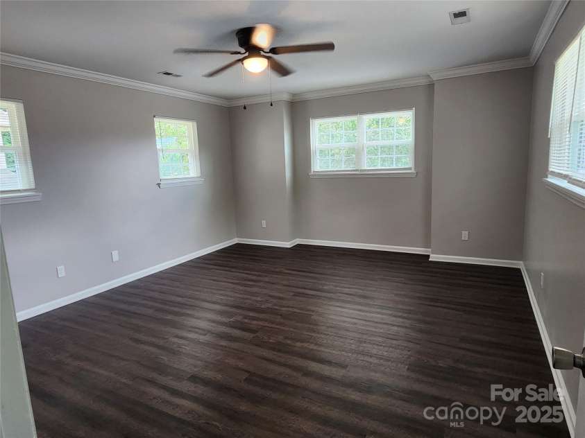 5855 Amity Springs Drive, Charlotte, NC 28212.  MLS# CAR4275097, YatesRealty ID 29690. Bonus room