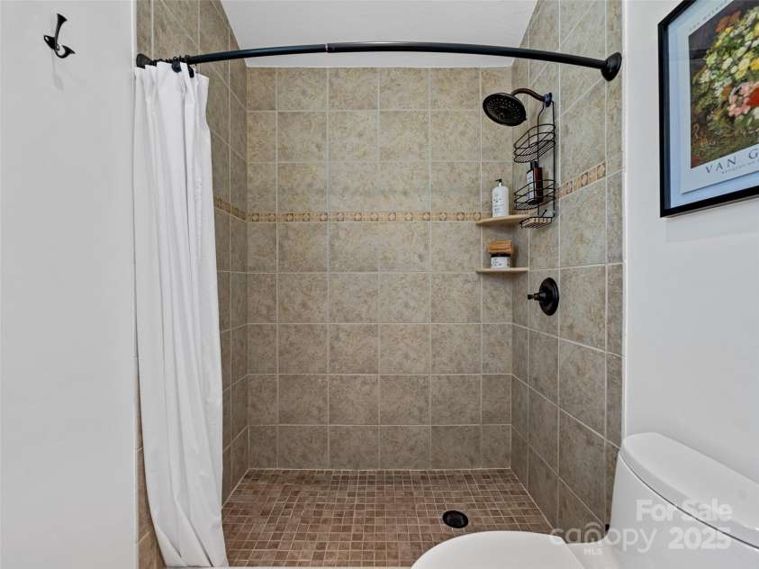 4 Amelia Court, Arden, NC 28704.  MLS# CAR4276897, YatesRealty ID 29691. 