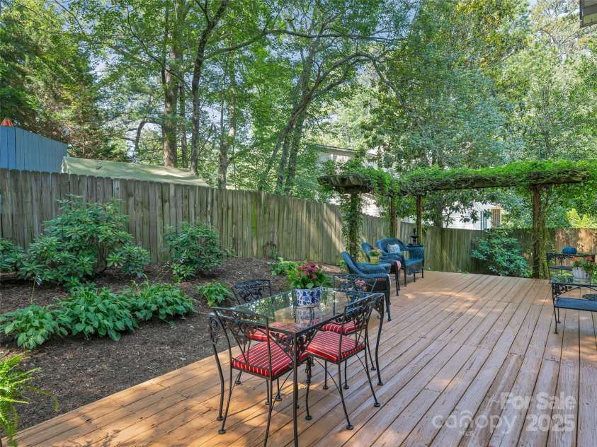 4 Amelia Court, Arden, NC 28704.  MLS# CAR4276897, YatesRealty ID 29691. 