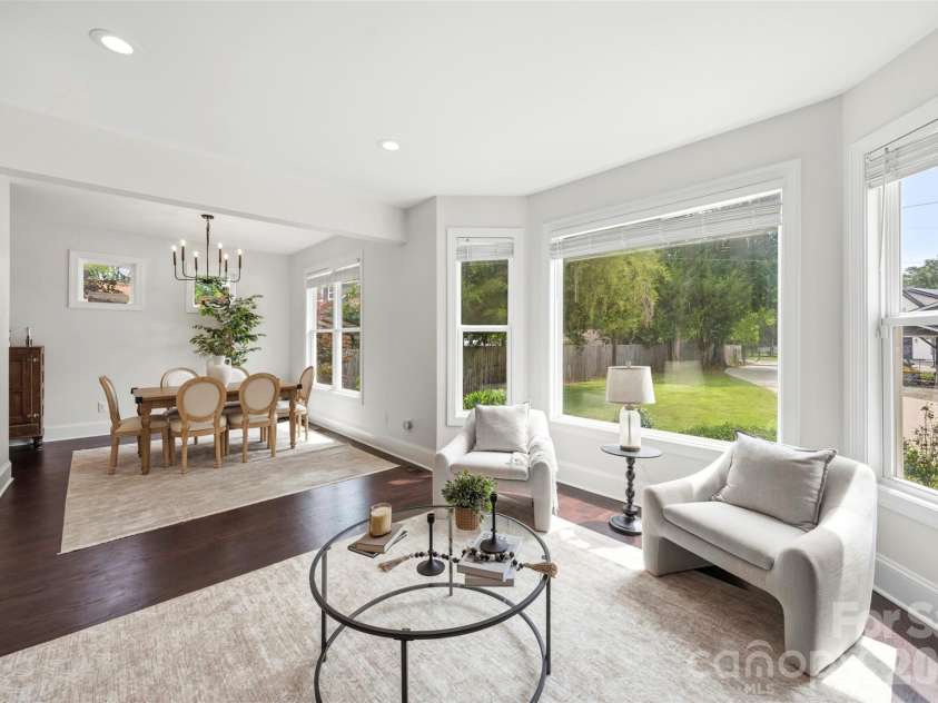 5555 Riverfront Road, Lake Wylie, SC 29710.  MLS# CAR4377095, YatesRealty ID 29692. 