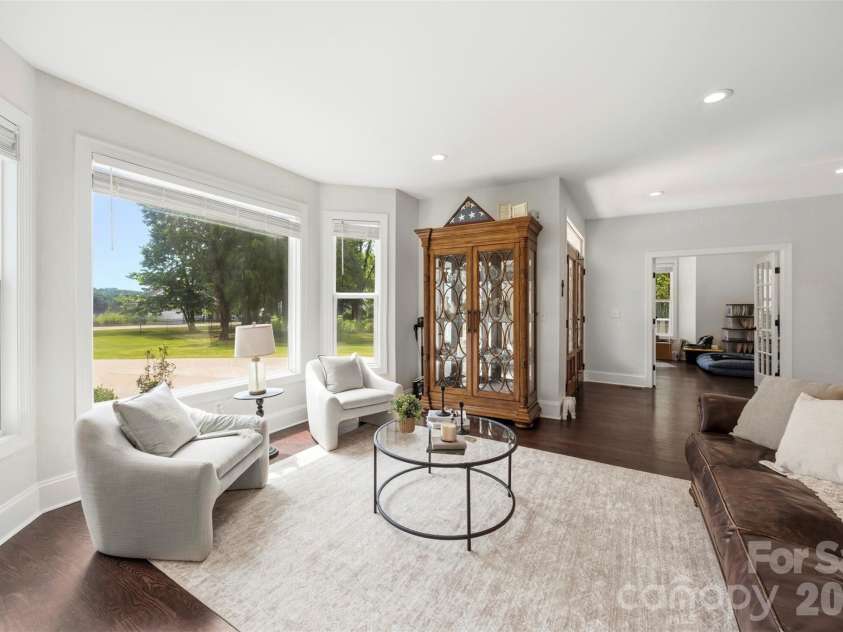 5555 Riverfront Road, Lake Wylie, SC 29710.  MLS# CAR4377095, YatesRealty ID 29692. 