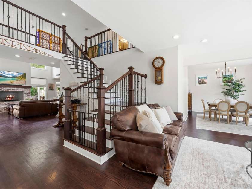 5555 Riverfront Road, Lake Wylie, SC 29710.  MLS# CAR4377095, YatesRealty ID 29692. 