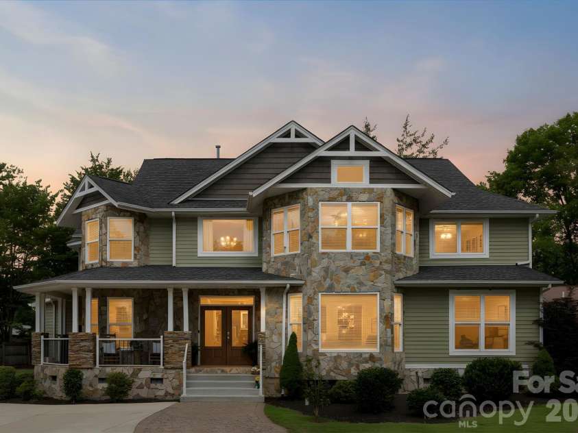 5555 Riverfront Road, Lake Wylie, SC 29710.  MLS# CAR4377095, YatesRealty ID 29692. 
