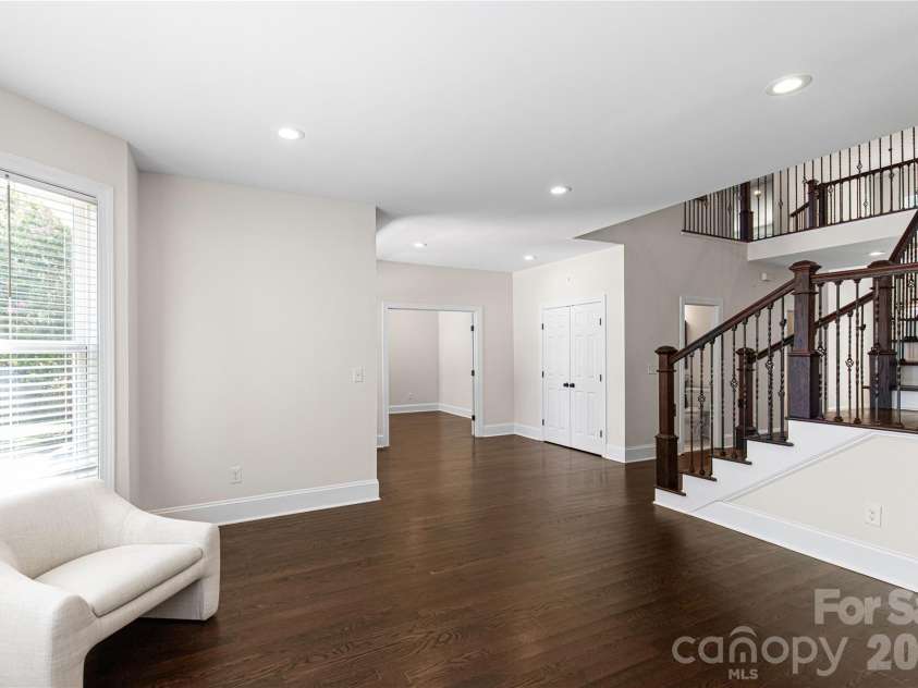 5555 Riverfront Road, Lake Wylie, SC 29710.  MLS# CAR4425921, YatesRealty ID 29692. 