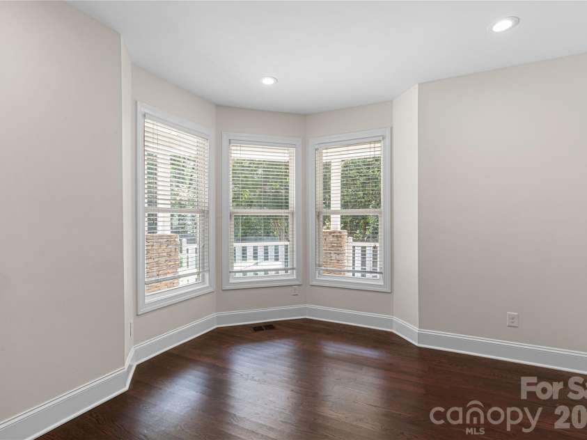 5555 Riverfront Road, Lake Wylie, SC 29710.  MLS# CAR4425921, YatesRealty ID 29692. First Floor office
