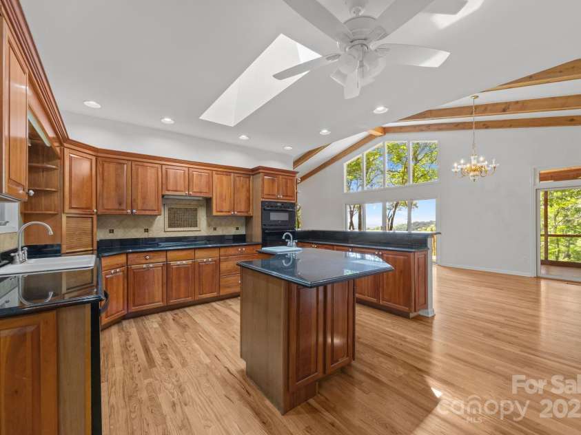 110 Thrashing Rock Drive, Hendersonville, NC 28739.  MLS# CAR4282429, YatesRealty ID 29693. 